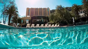 Dom Pedro Madeira Ocean Beach