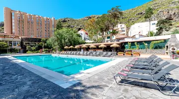Dom Pedro Madeira Ocean Beach