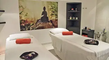 Dome Beach Hotel