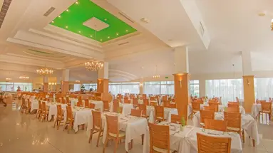 Dome Beach Hotel