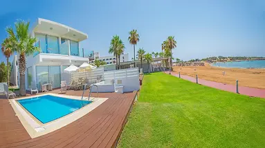 Dome Beach Hotel