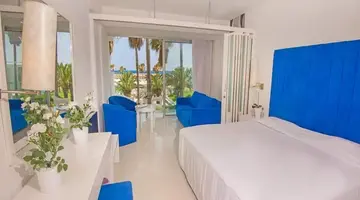 Dome Beach Hotel