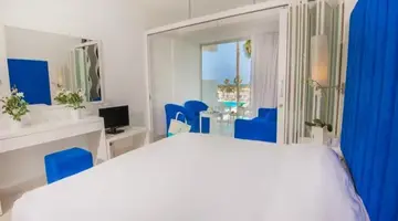Dome Beach Hotel
