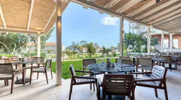 Domes Aulus Zante Autograph Collection