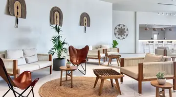 Domes Aulus Zante Autograph Collection