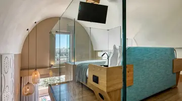 DOMES NORUZ CHANIA AUTOGRAPH COLLECTION