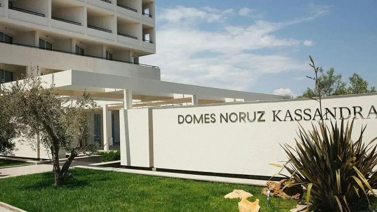 DOMES NORUZ KASSANDRA