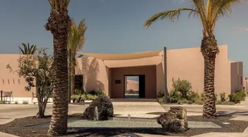 Domes Novos Santorini Autograph Collection