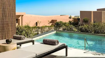 Domes Novos Santorini