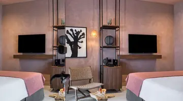 Domes of Corfu, Autograph Collection