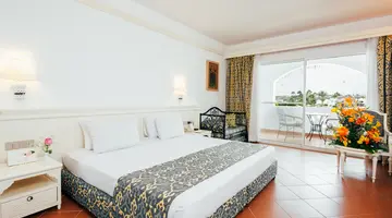 DOMINA CORAL BAY RESORT