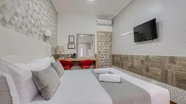 Domus Pietro Inn