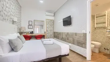 Domus Pietro Inn