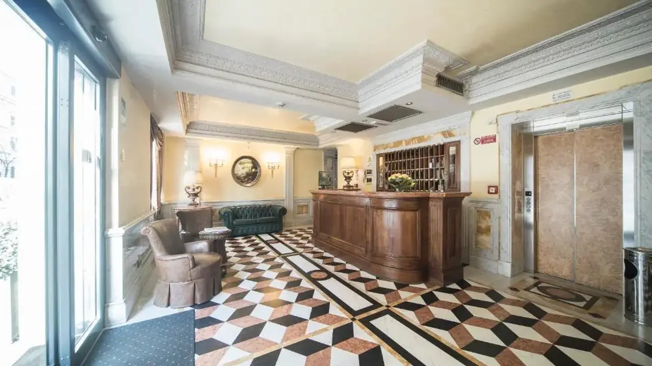DONATELLO HOTEL