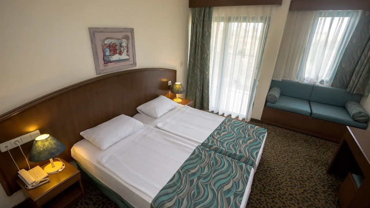DOSI HOTEL