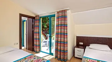 DOSI HOTEL