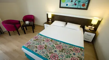 DOSI HOTEL