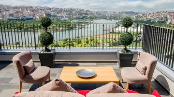 DOSSO DOSSI HOTELS GOLDEN HORN