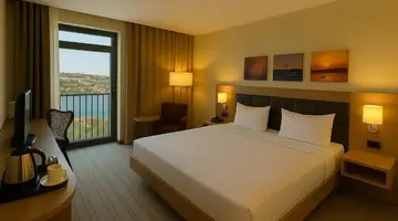 DOSSO DOSSI HOTELS GOLDEN HORN