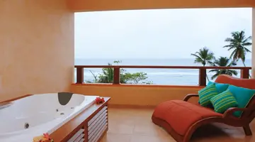 Double Tree by Hilton Seychelles - Allamanda Resort & Spa