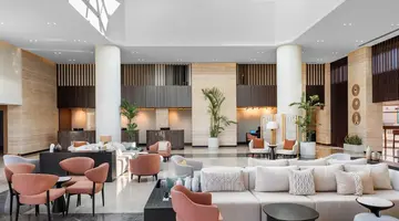 Double Tree By Hilton Sharks Bay Beach S