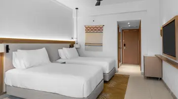 Double Tree By Hilton Sharks Bay Beach S