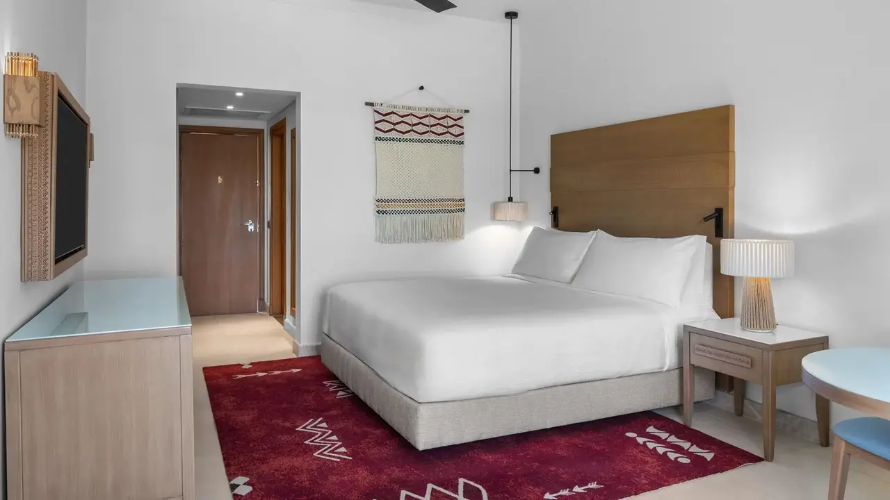 Double Tree By Hilton Sharks Bay Beach S