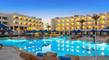 Double Tree By Hilton Sharks Bay Beach S