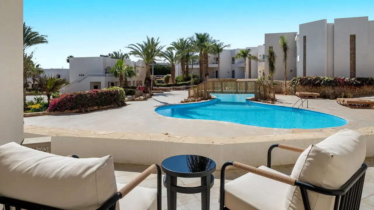 Double Tree By Hilton Sharks - Beach Side