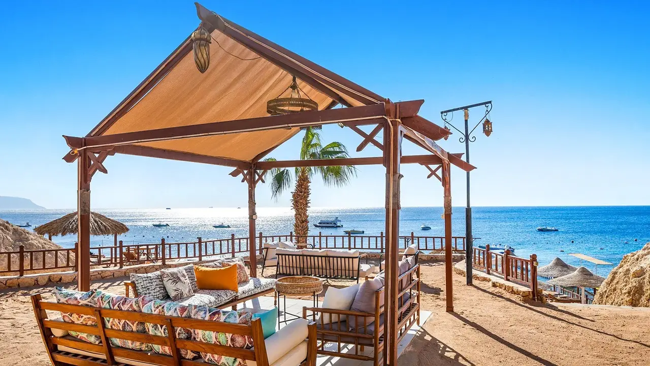 Double Tree By Hilton Sharks - Beach Side