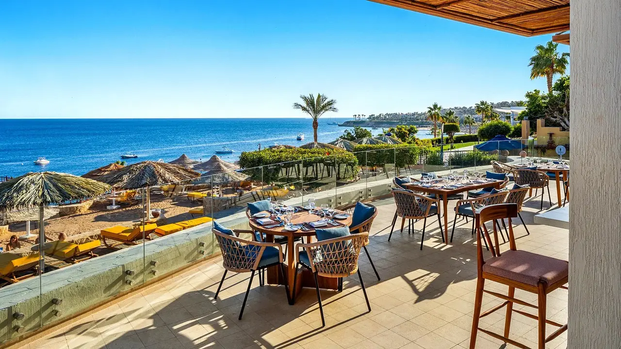 Double Tree By Hilton Sharks - Beach Side