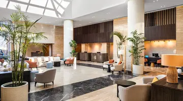 Double Tree By Hilton Sharks - Beach Side