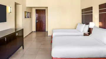 Double Tree By Hilton Sharks – Mountain Side