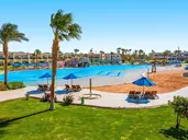 Double Tree By Hilton Sharks – Mountain Side