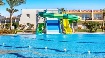 Double Tree By Hilton Sharks – Mountain Side
