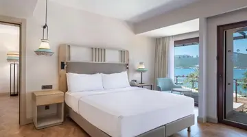 DOUBLETREE BY HILTON BODRUM ISIL CLUB