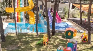 DOUBLETREE BY HILTON BODRUM ISIL CLUB