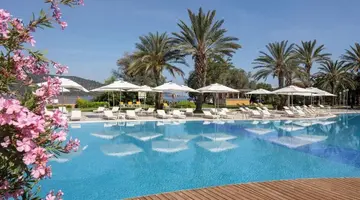 DOUBLETREE BY HILTON BODRUM ISIL CLUB