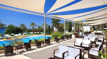 DOUBLETREE BY HILTON BODRUM ISIL CLUB