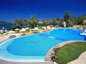 DOUBLETREE BY HILTON BODRUM ISIL CLUB