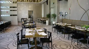 DoubleTree by Hilton Doha Old Town