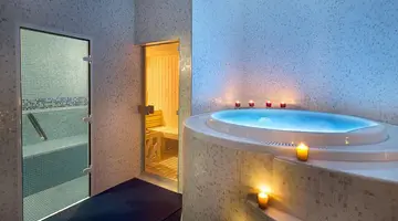 DoubleTree by Hilton Doha Old Town