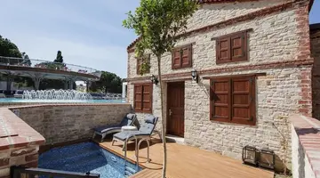 Doubletree By Hilton Kusadasi - Special