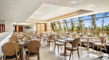 Doubletree By Hilton Sharks Bay (Beach S