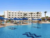 Doubletree By Hilton Sharks Bay (Beach S