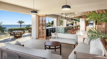 Doubletree By Hilton Sharks Bay (Beach S
