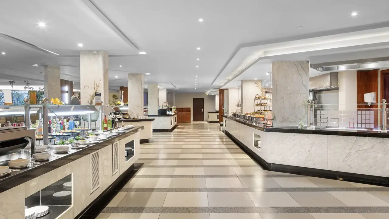 Doubletree By Hilton Sharks Bay (Beach S