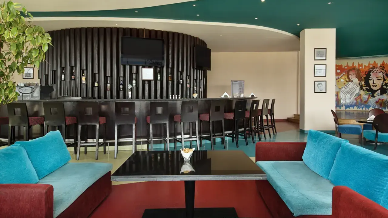Doubletree By Hilton Sharks Bay (Mountai