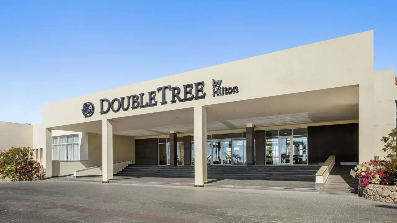 Doubletree By Hilton Sharks Bay (Mountai