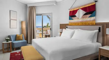 DOUBLETREE BY HILTON SHARKS BAY RESORT